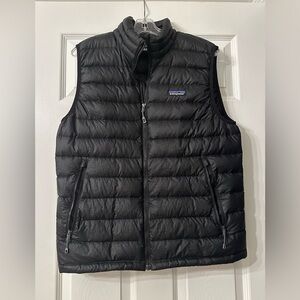 Patagonia Men's Quilted Black puffer Vest